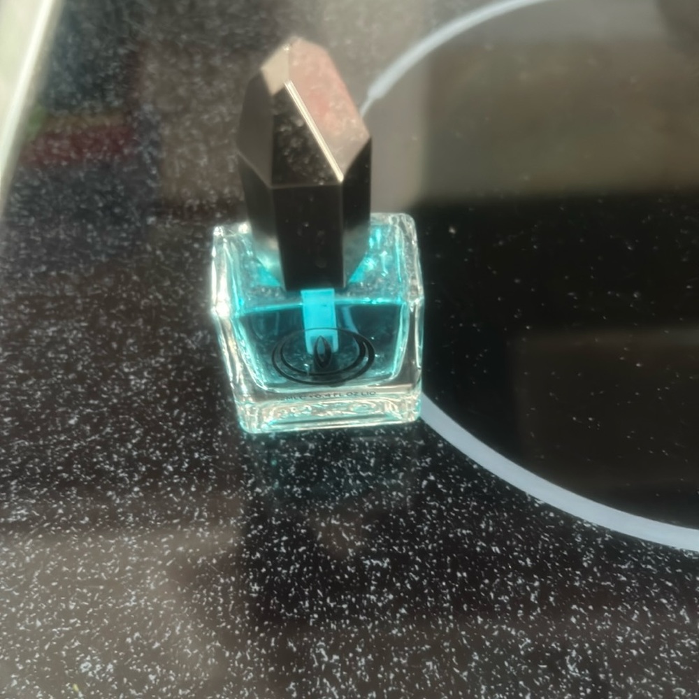 Used mooncat Hardcore Base Coat